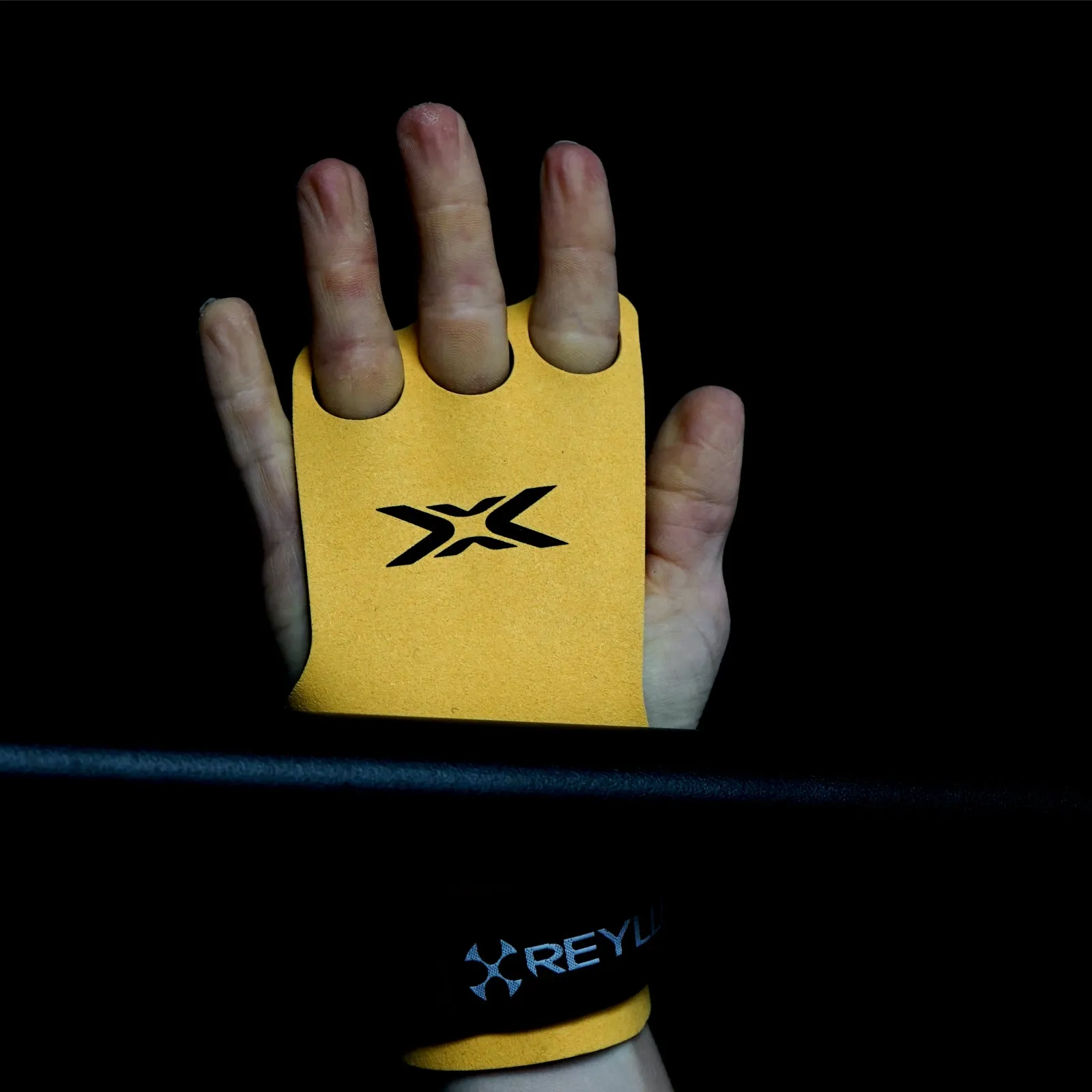 BumbleBee Gymnastic Grips 3-hole