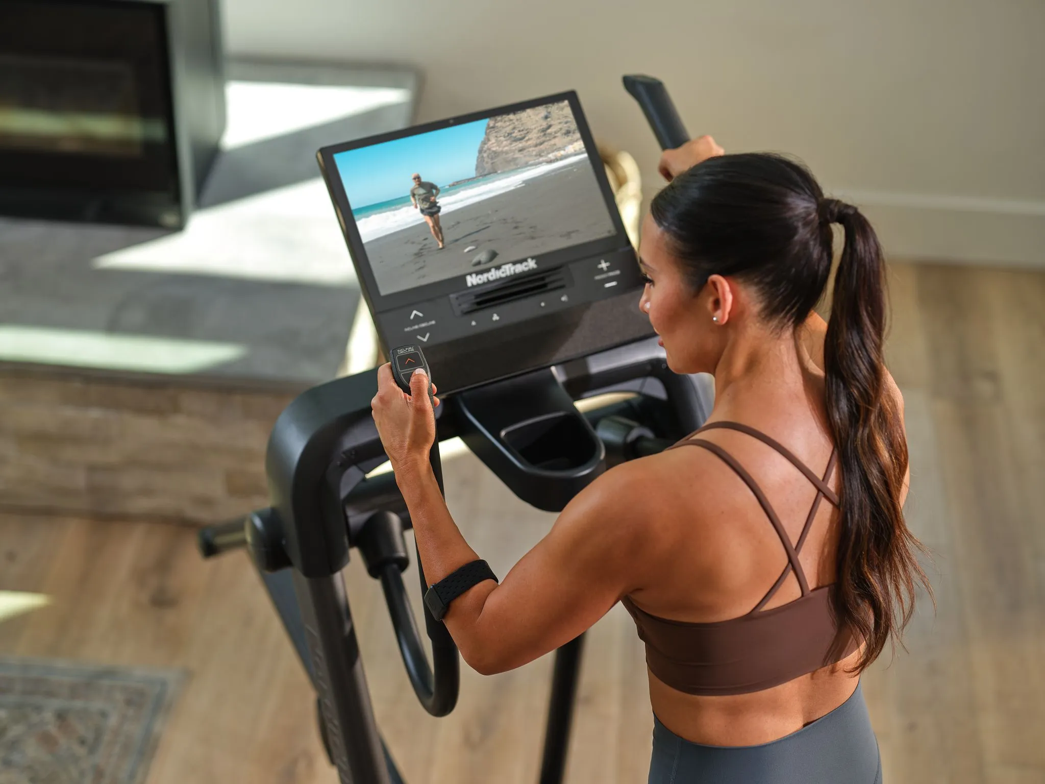 Nordictrack X16 Elliptical (2025 New)