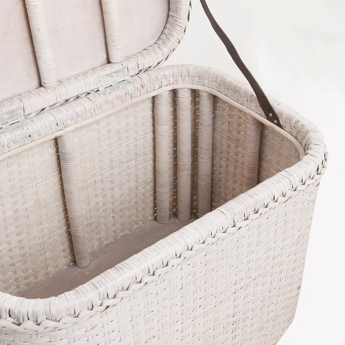 Rattan Bedside Chest White
